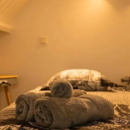 Petite Maison Situee Entre Saint-malo Et Cancale Casa de Férias Saint-Méloir-des-Ondes