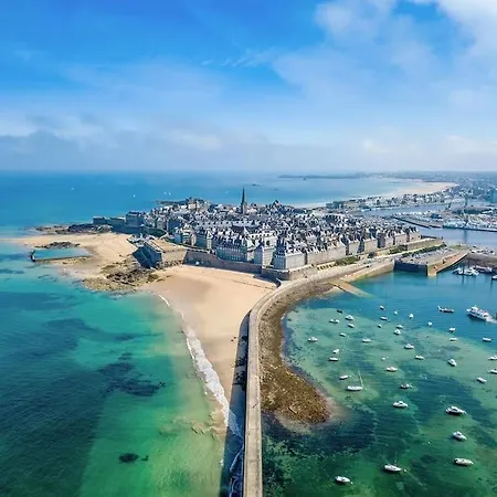 Casa de Férias Petite Maison Situee Entre Saint-malo Et Cancale